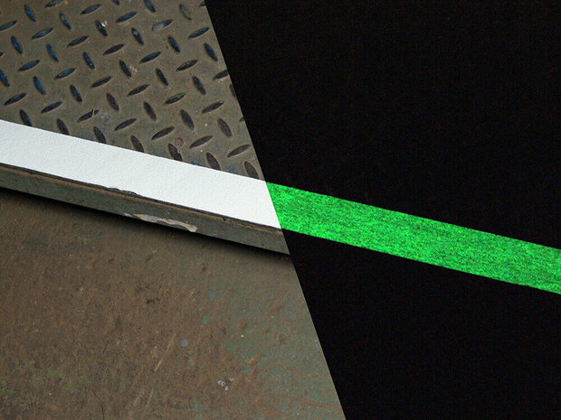 Antirutsch Klebeband Glow in the Dark 25 mm